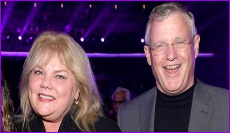 Scott Swift's Wife: A Deeper Look At Their Relationship